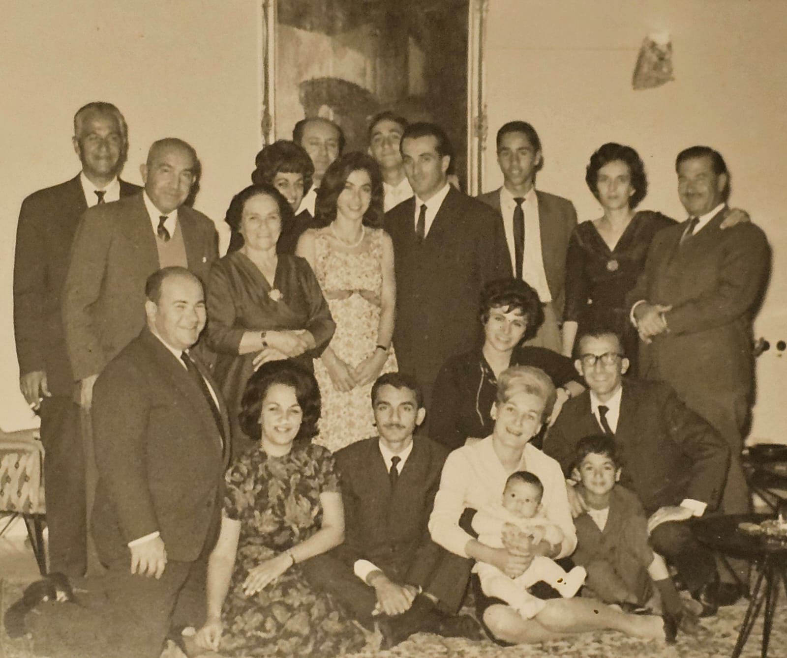 مبادرة "حكايات فلسطينية" للأرشيف العائلي