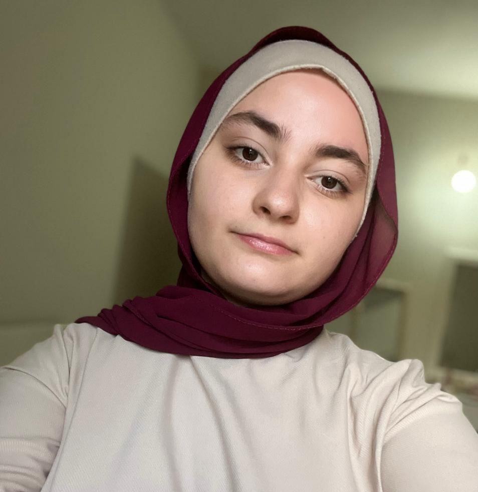 آمال آل رضوان