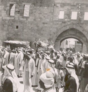 صورة جنازة الحاج حافظ عثمان الأغا